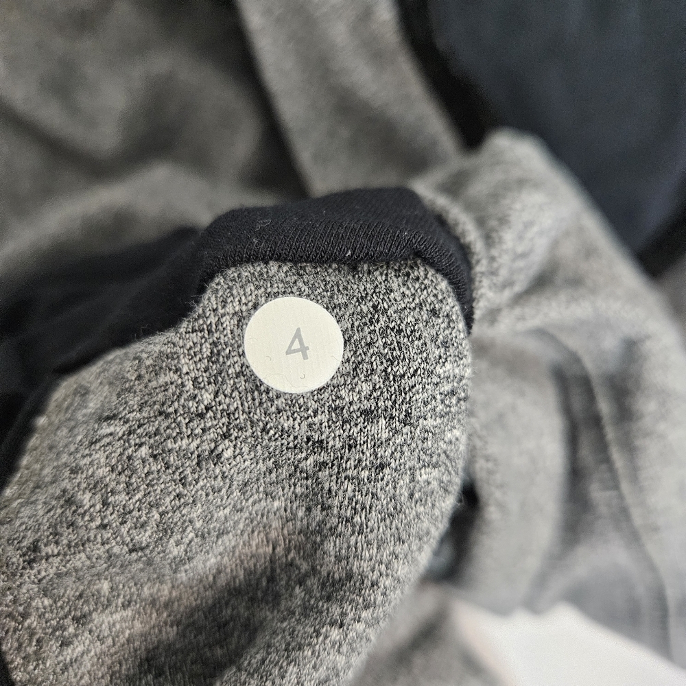 Lululemon Savasana Wrap Jacket Size 4 Gray - Picture 6 of 6